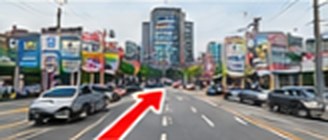 오남교차로에서 사릉리 방향으로 바라본 도로 모습, 진입 방향을 빨간 화살표로 표시